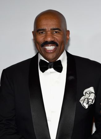 20 Famous Black Talk Show Hosts [Photos]