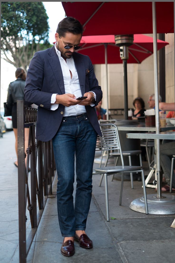 Men'S Navy Blazer, White Long Sleeve Shirt, Navy Jeans, Burgundy Leather  Loafers | Ropa De Hombre Casual Elegante, Ropa Casual De Hombre, Ropa  Casual Hombres