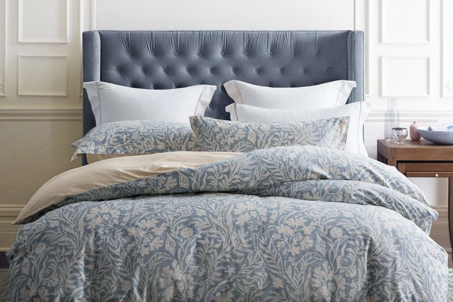 Amazon.Com: Sleepbella Duvet Cover Queen Size, 600 Thread Count Cotton  Beige & Bluish Grey Printed With Luxurious Leaves Pattern Reversible  Botanical Comforter Cover Sets, Bedding Set 3Pcs (Queen, Beige Paisley) :  Home