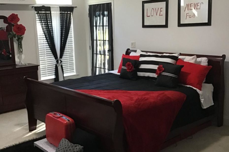 Red, Black And White Bedroom Ideas | Black Bedroom Decor, Red Bedroom  Decor, White Bedroom Decor