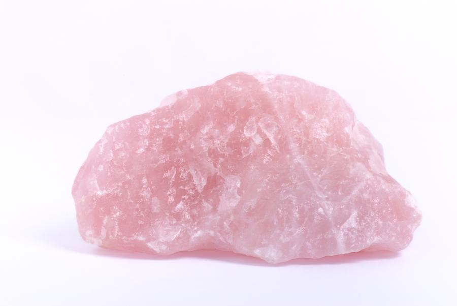 Rose Quartz Meaning: Healing Properties & Everyday Uses