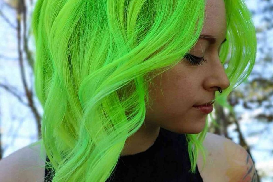 Light To Dark Green Hair Colors - 45 Ideas To See (Photos)