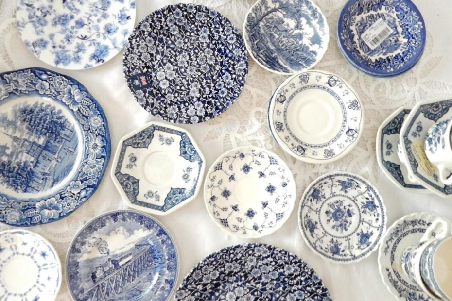 Blue And White Dinner Plates. Mismatched China Porcelain - Etsy