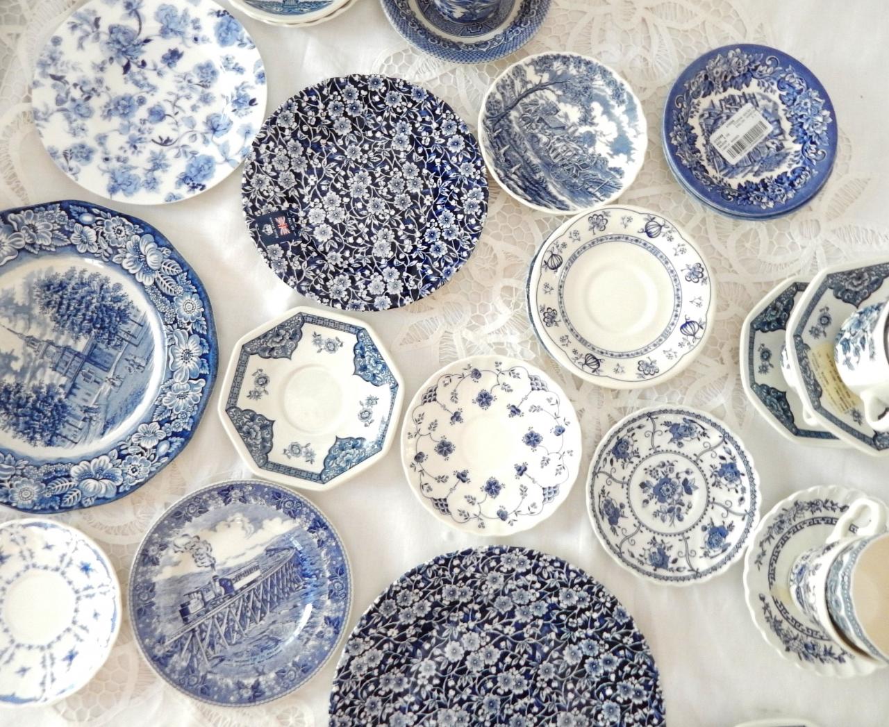 Blue And White Dinner Plates. Mismatched China Porcelain - Etsy